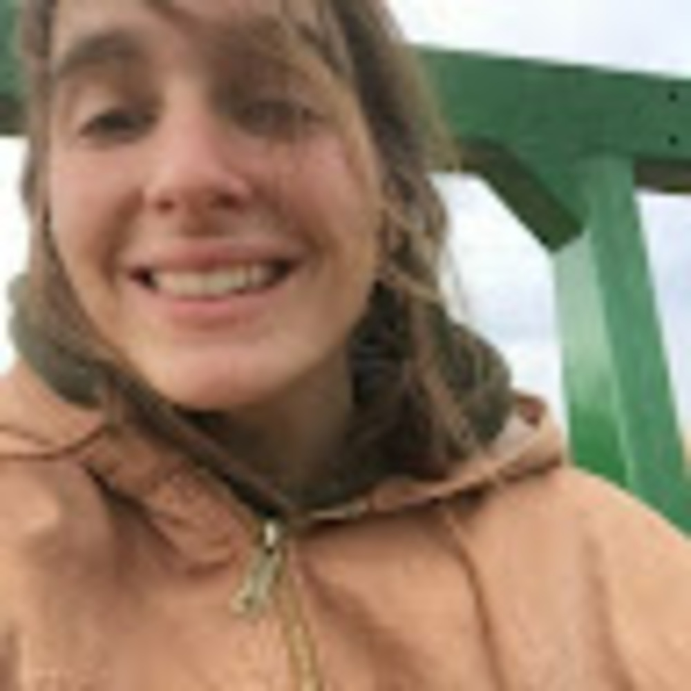 Meet your Posher, Olivia